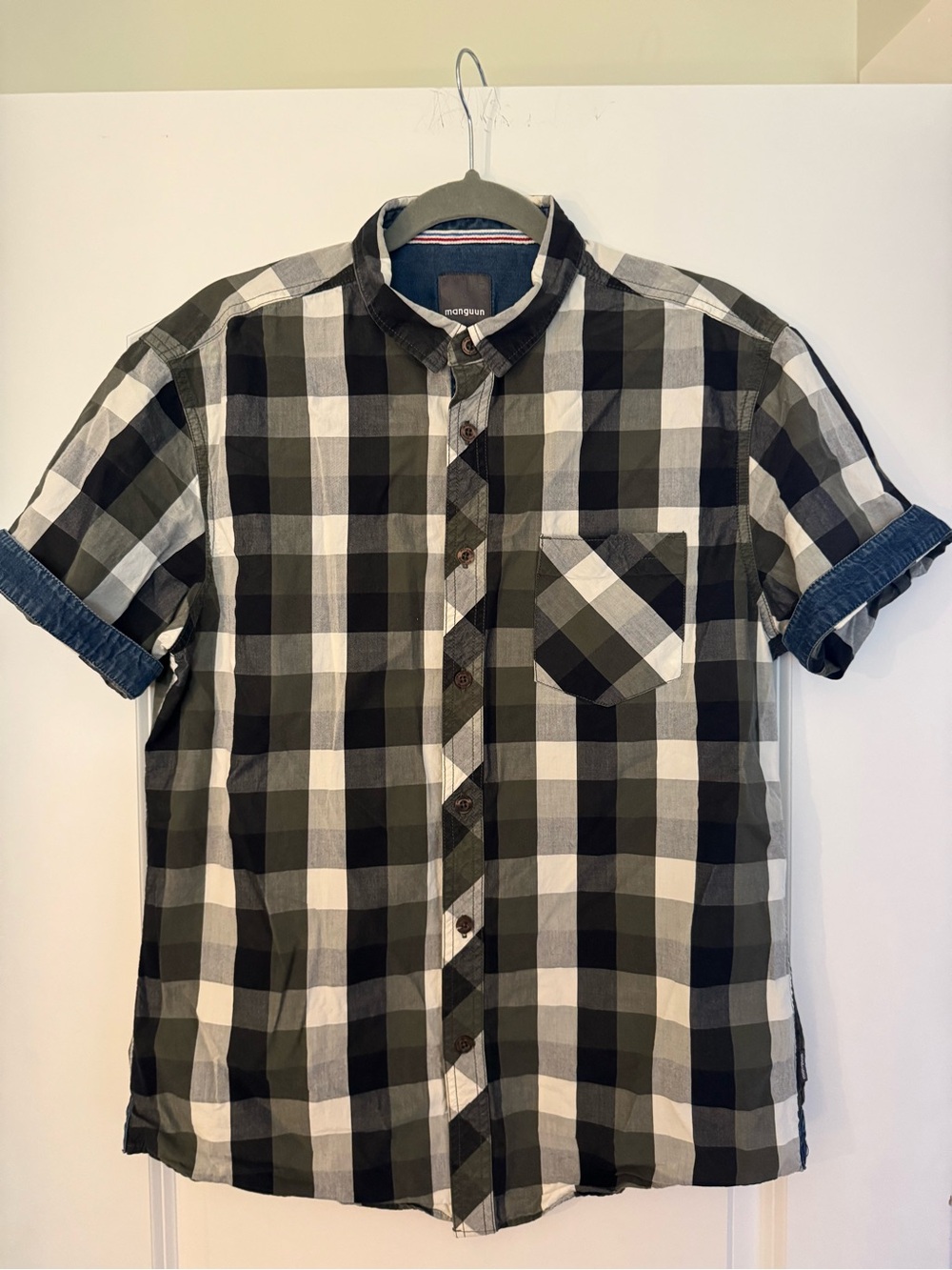 Men's Casual Short-Sleeve Olive & Black Check Button-Down Shirt